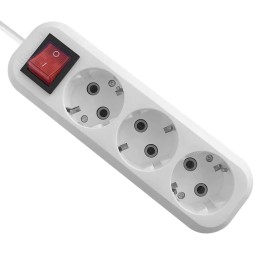 Сетевой фильтр Defender L330 3 гнезда (с заземлением/выключателем) 15м белый